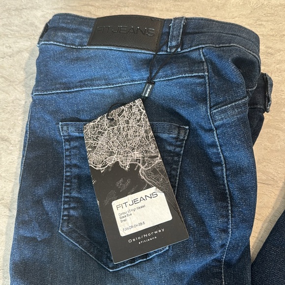 Fit jeans - Picture 3 of 3